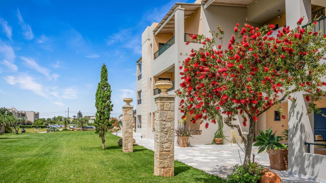 Golden Bay Hotel Apartments Mália Exterior foto