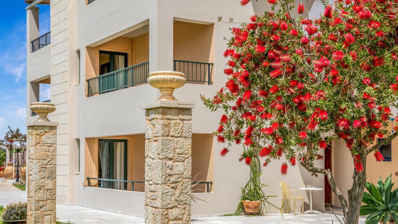 Golden Bay Hotel Apartments Mália Exterior foto